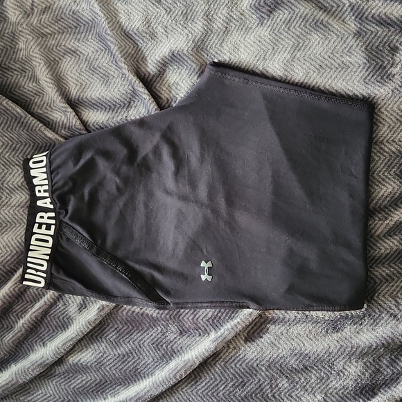 Under Armour black Ladies loose fit joggers Size S - Picture 4 of 4